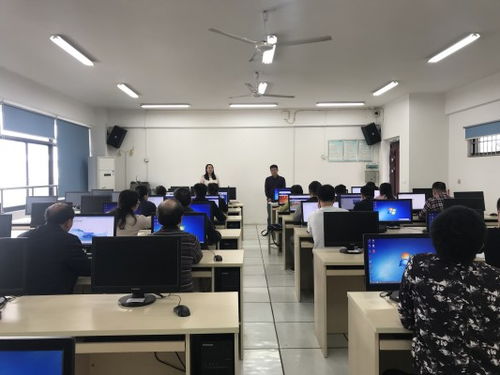 開拓創新，積極進取 以項目與文獻研究驅動研究生教育內涵式發展